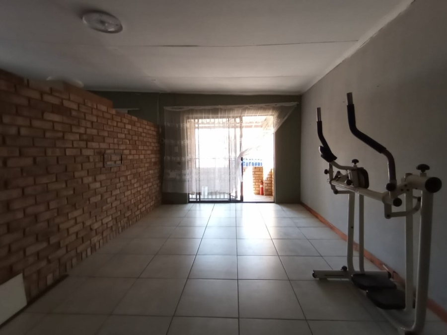 4 Bedroom Property for Sale in Parys Free State